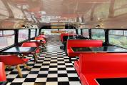 intérieur du bus food truck Châteuaneuf sur Isère
